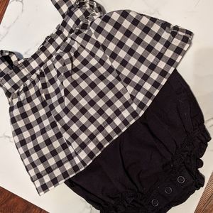 SET OF 2 Gingham newborn outfits